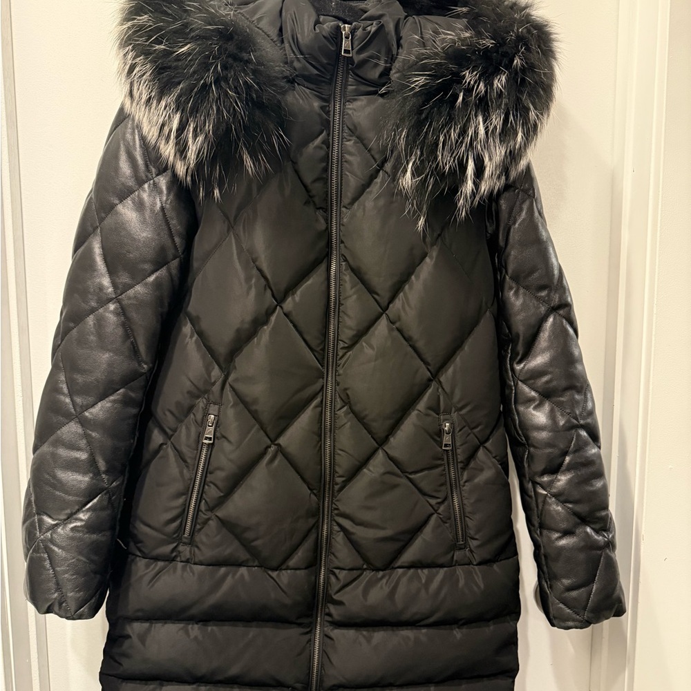 Women's Black Quilted Coat with Leather Sleeves and Fur Trim by OOKPIK, Sz S